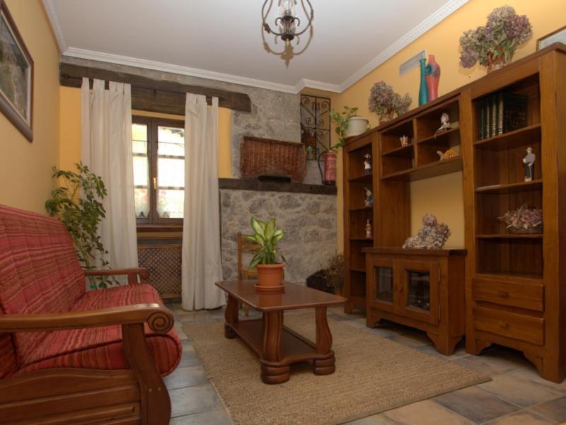 Hostal Rural Elosta Lekunberri Bagian luar foto